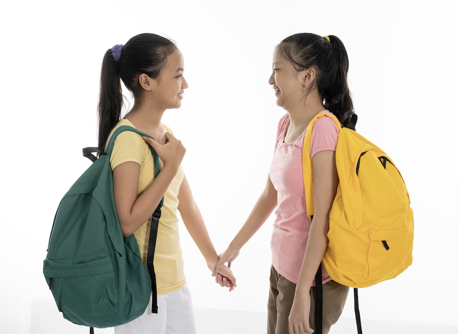 friend forgiving each other