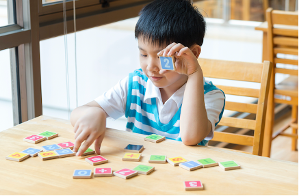 boy learning numbers